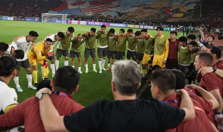 U16国足逆转胜，两连胜出线！