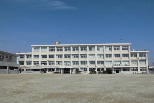 内马尔未上场获安帅认可，态度转变