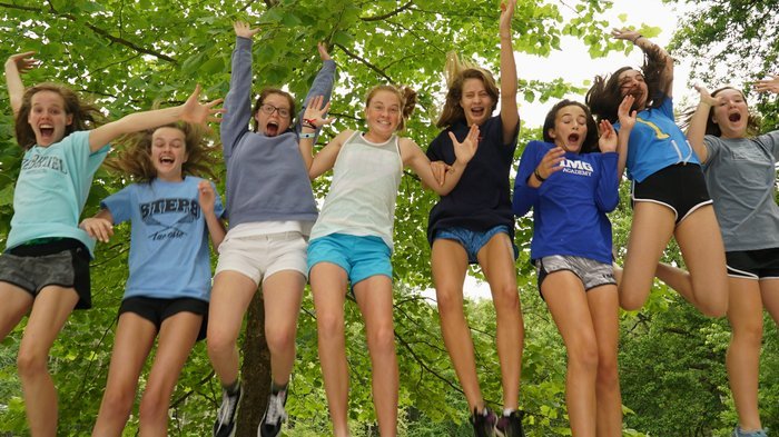 巴拉圭上半场仅触球2次，被美国队碾压