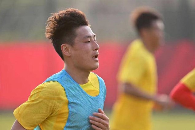 体坛：泰山队顶薪球员一度有十几人；赢球奖现在低于保级队